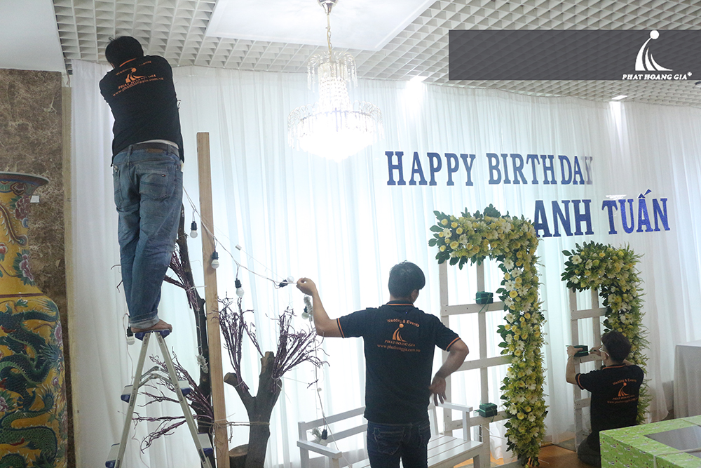 trang trí tiệc sinh nhật Hoàng Quân 2
