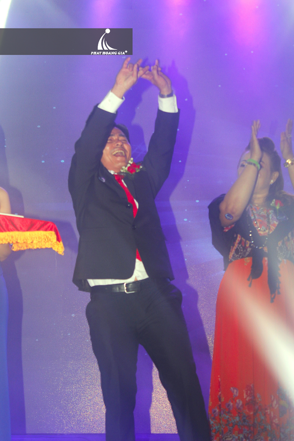 tổ chức sự kiện