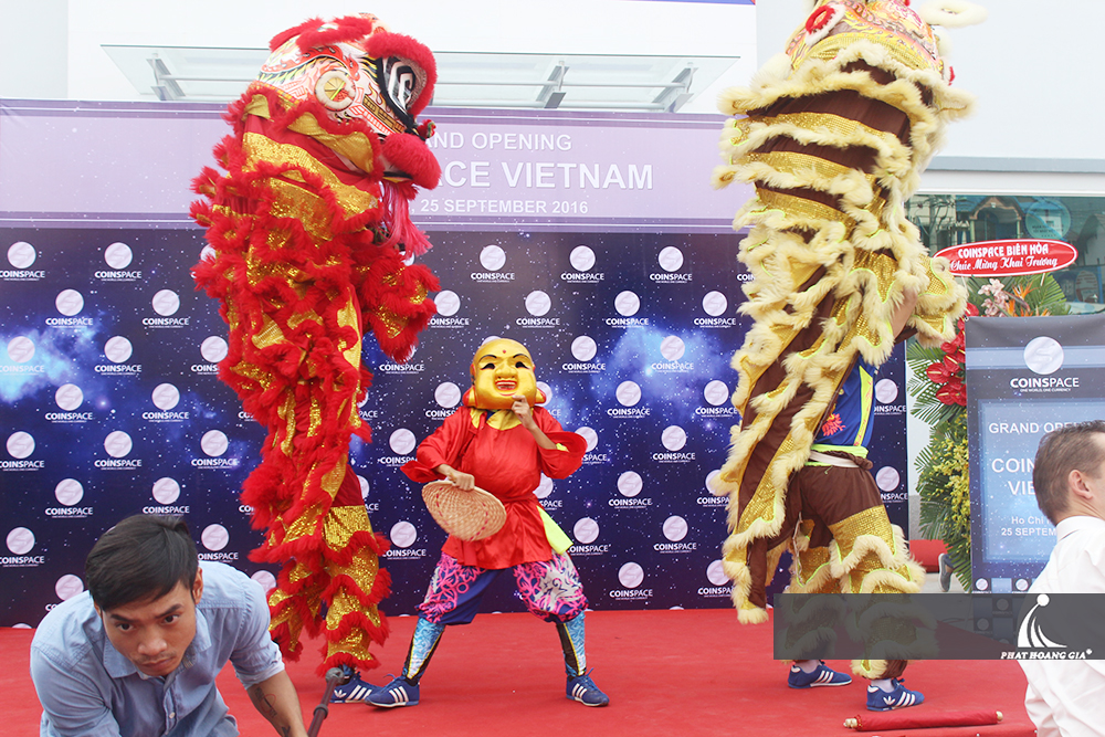 Lễ khai trương coinspace Việt Nam