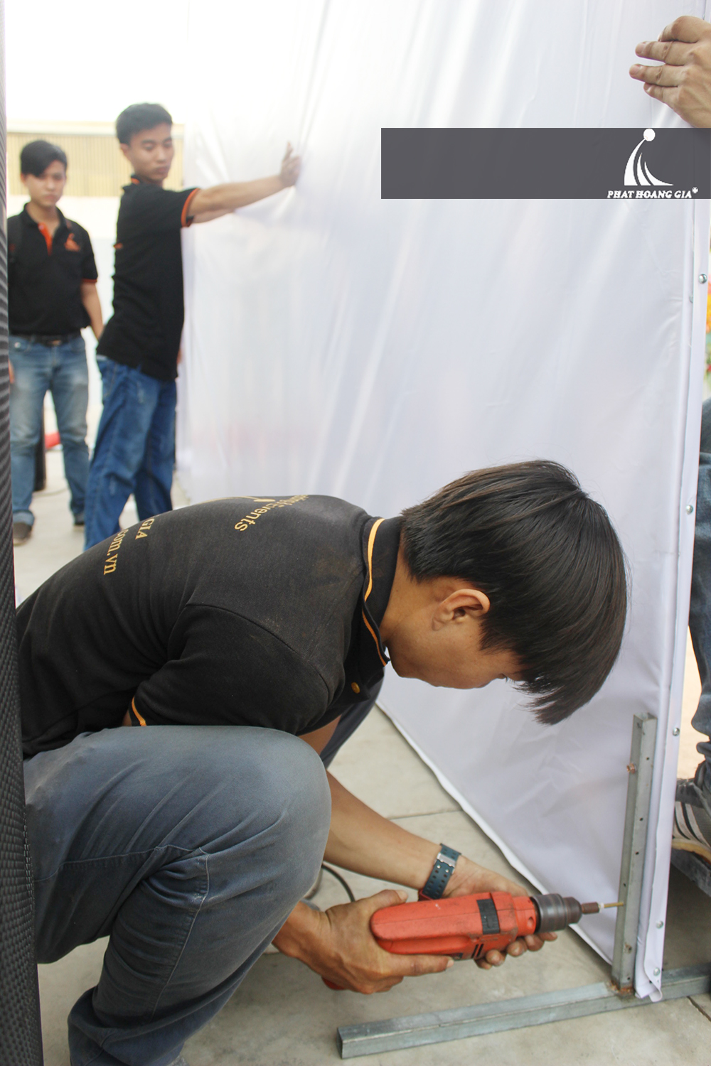 tỏ chức lễ khai trương