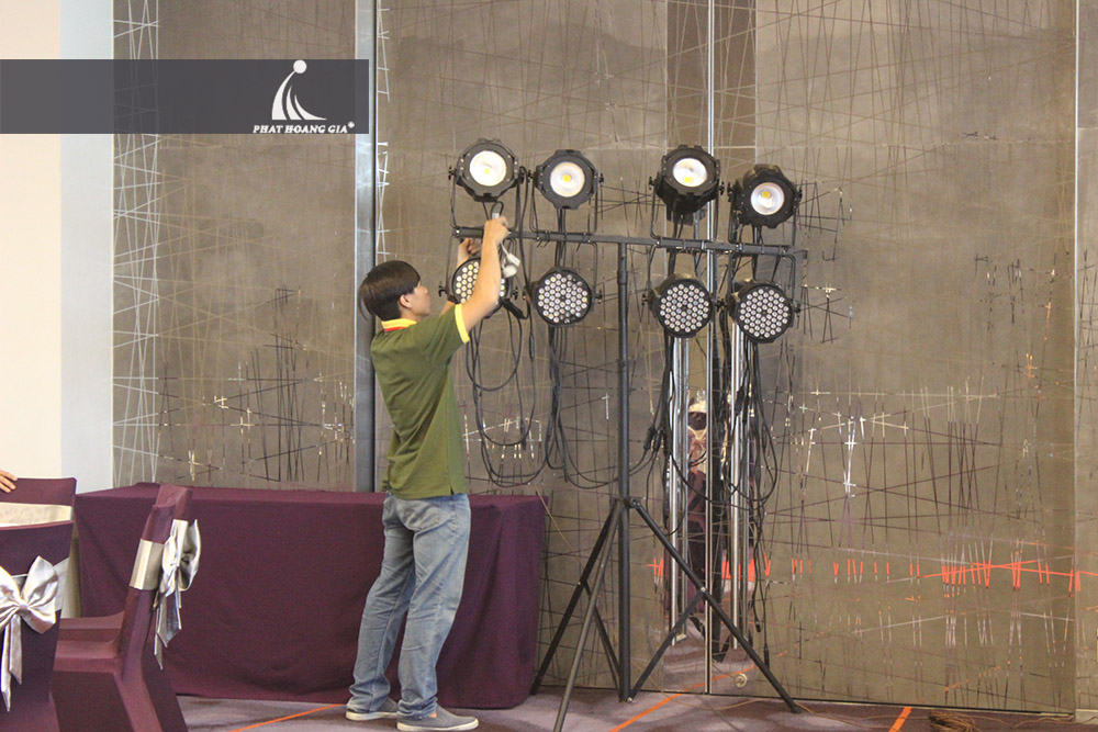 cho thuê ánh sáng