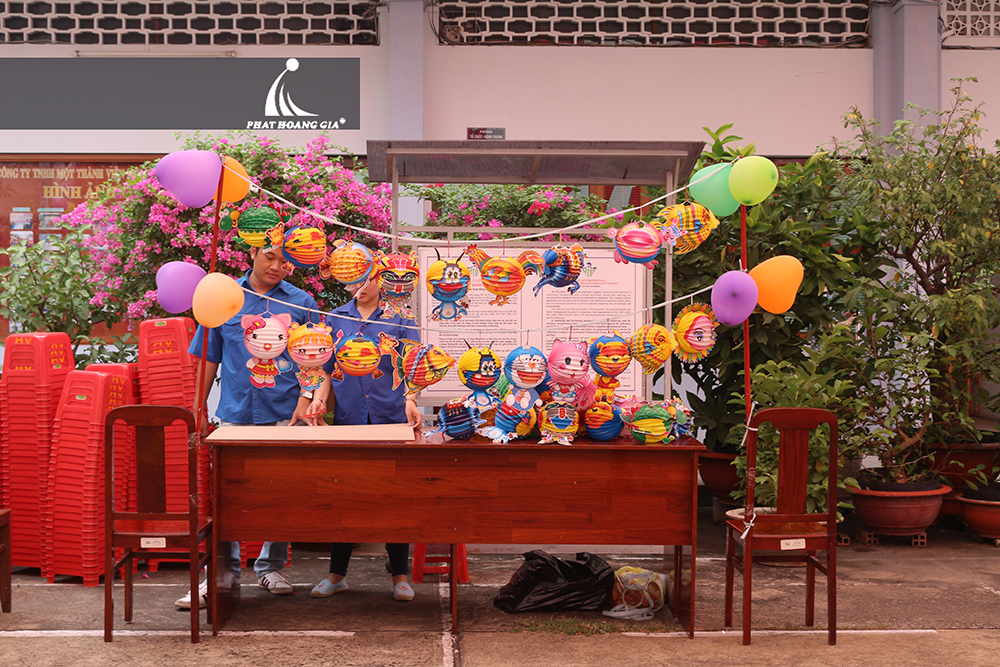 đêm hội trăng rằm 