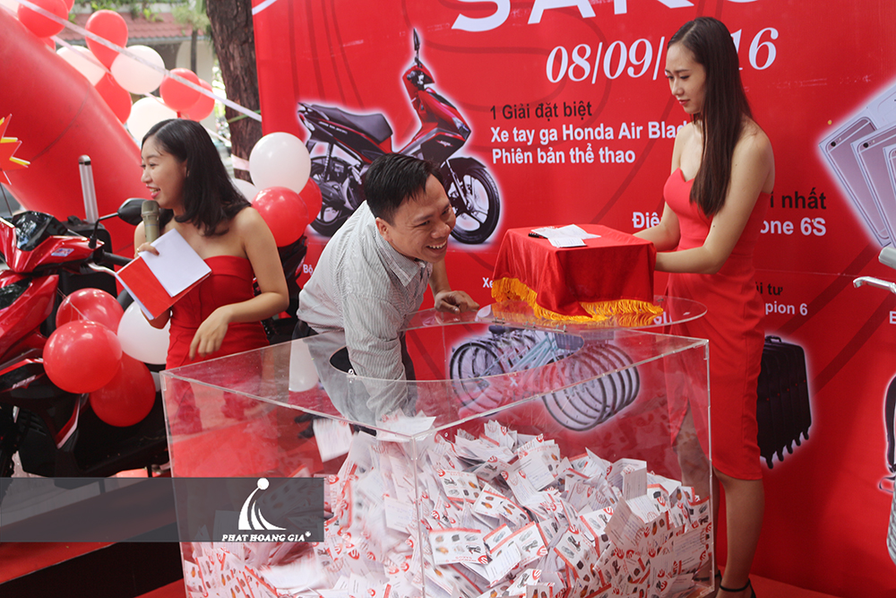 CHương trình rút thăm trúng thưởng của Sakos 12