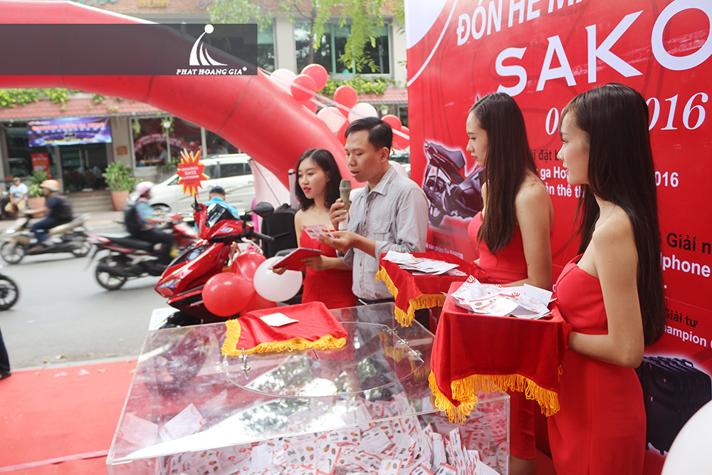 CHương trình rút thăm trúng thưởng của Sakos 13