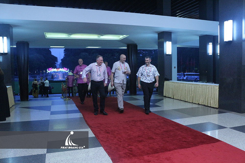 gala dinner hire a hubby 6