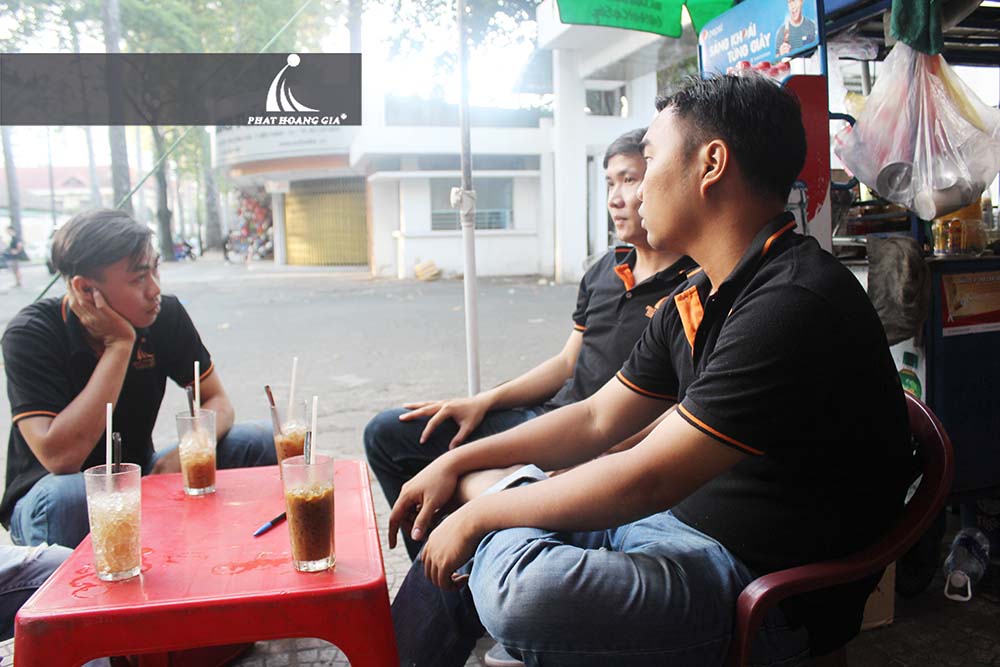 Đội ngũ nhân viên Phát Hoàng Gia