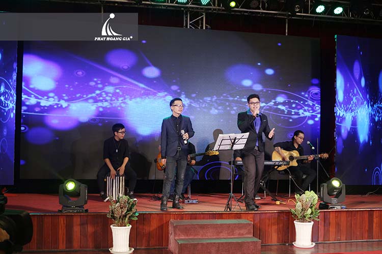 Cung cấp MC chuyên nghiệp