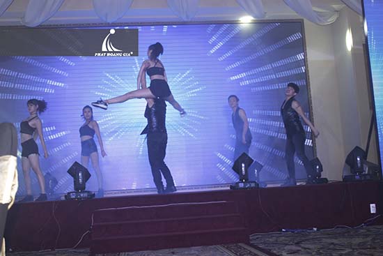 Lễ tôn vinh doanh nhân xuất sắc của Cinderella 4