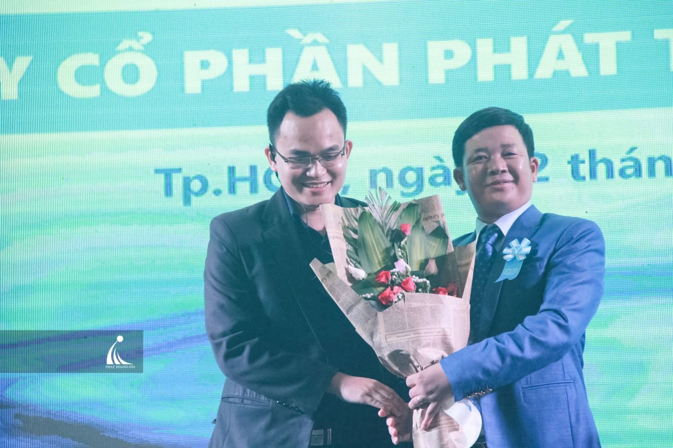 to-chuc-le-khai-truong-cong-ty1-phathoanggia