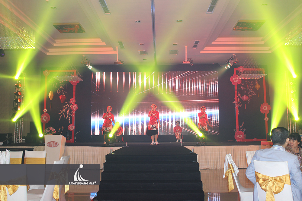 to-chuc-le-tong-ket-cuoi-nam2-phathoanggia