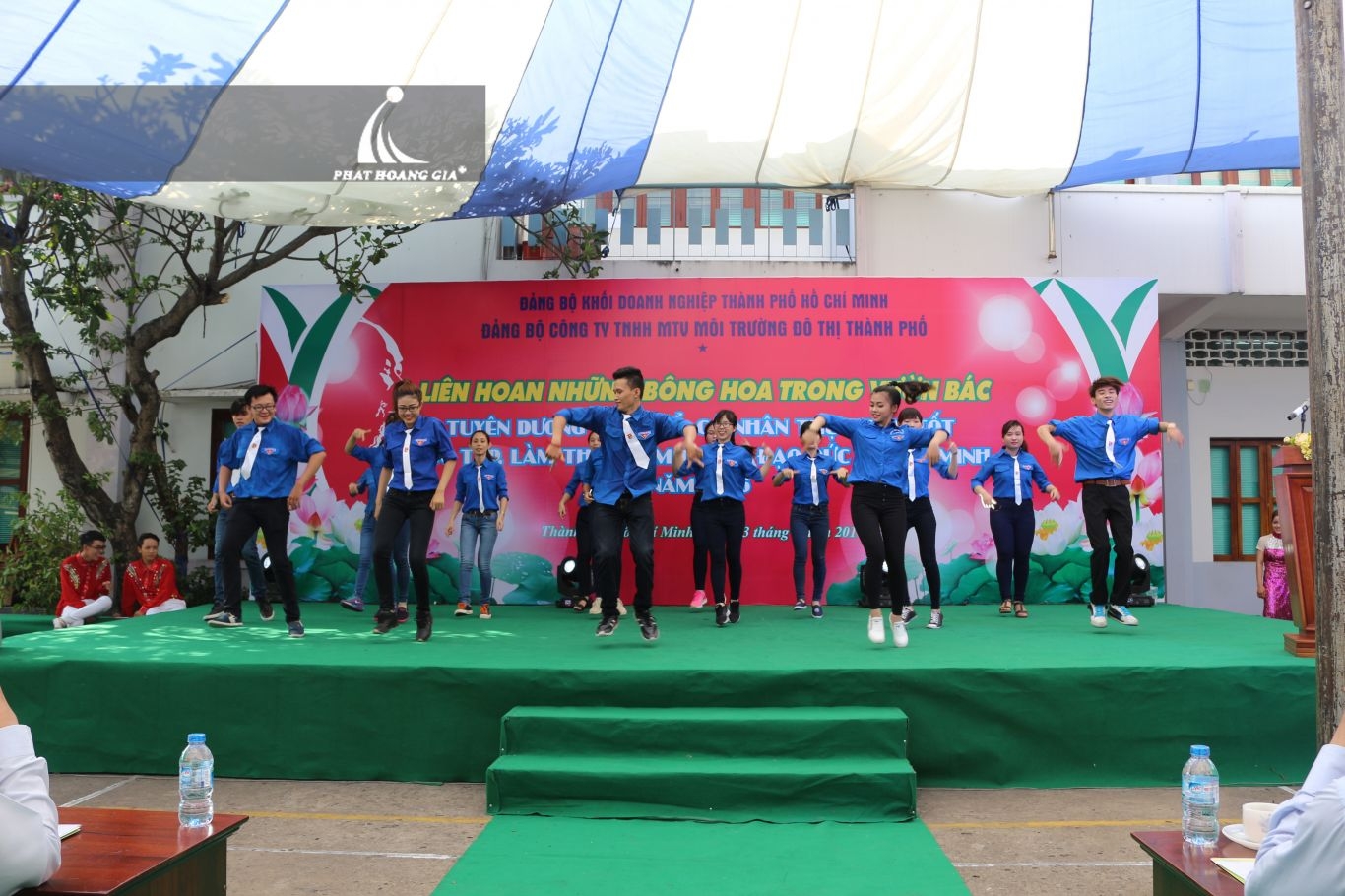 liên hoan những bông hoa trong vườn Bác 1 - phathoanggia