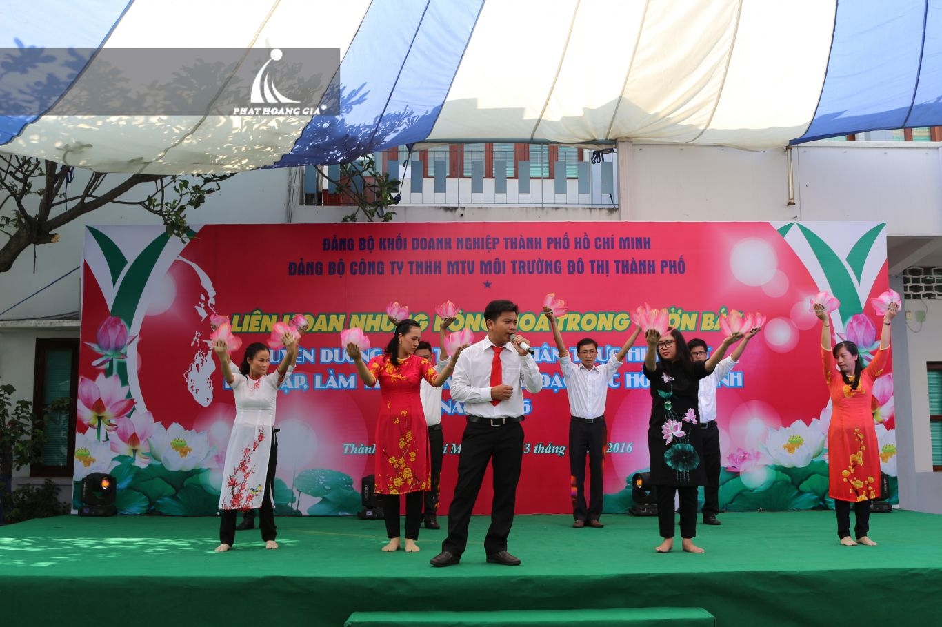 những bông hoa trong vườn Bác 2 - phathoanggia