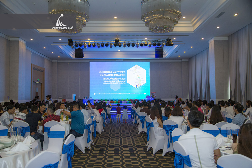 kỷ niệm thành lập công ty vạn an 2