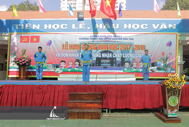lễ khai giảng trường học 16