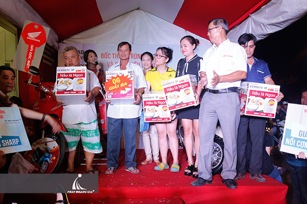 Bốc thăm trúng thưởng head honda 13