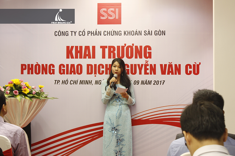 khai trương phòng giao dịch ssi 4