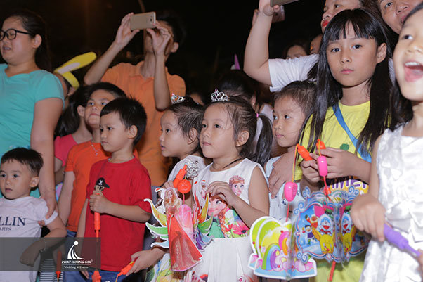 tổ chức trung thu 04