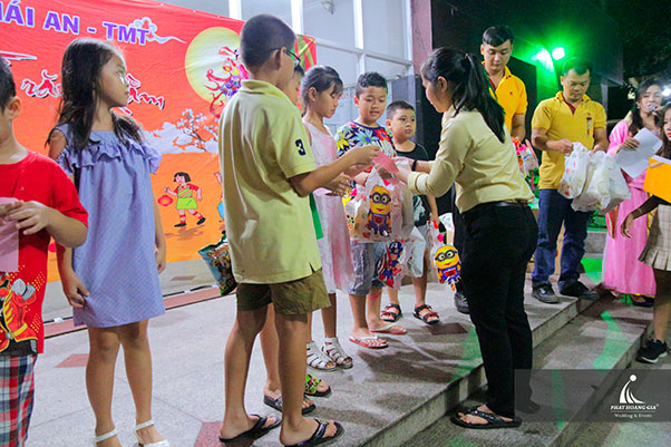 tổ chức trung thu 03