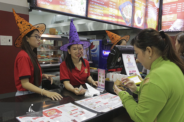 tổ chức halloween 014
