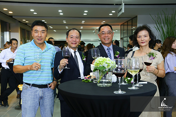 khai trương showroom ô tô Volkswagen 10