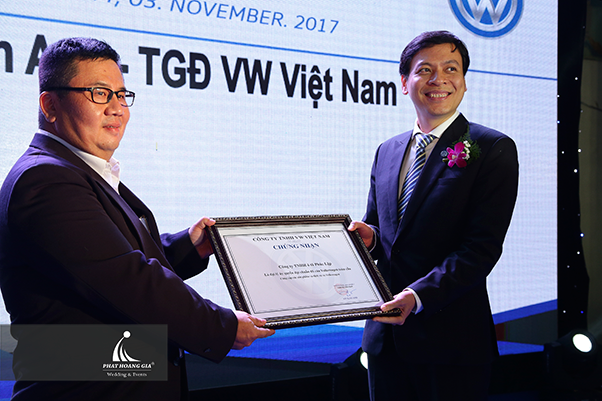 khai trương showroom ô tô Volkswagen 10