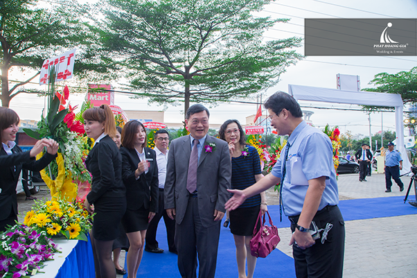 khai trương showroom ô tô Volkswagen 10