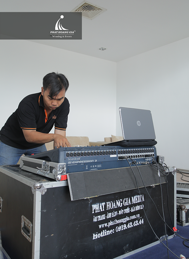 khai trương showroom ô tô Volkswagen 17