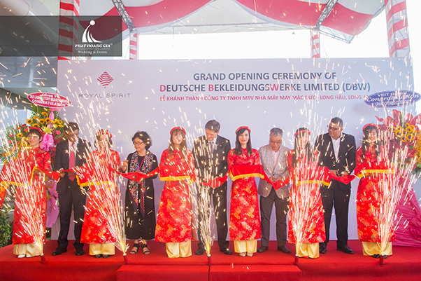 Lễ khánh thành nhà máy May mặc Đức 2