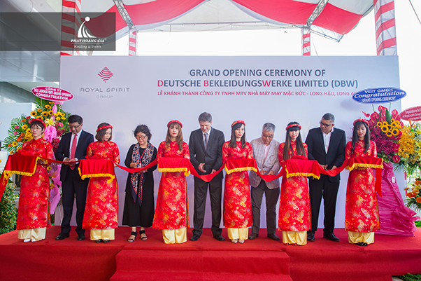 Lễ khánh thành nhà máy May mặc Đức 6