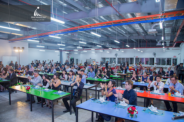 Lễ khánh thành nhà máy May mặc Đức 19