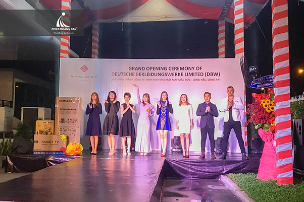 Lễ khánh thành nhà máy May mặc Đức 27