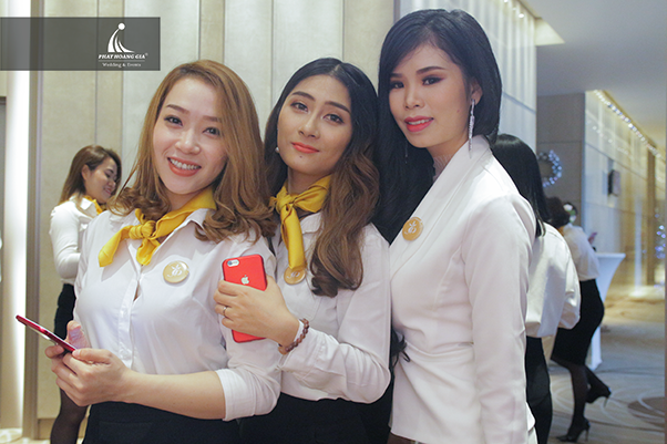 tri ân mỹ phẩm joanna pang 13