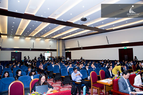 Hội thảo cơ hội đầu tư vào Công ty Lọc hóa dầu Bình Sơn 6