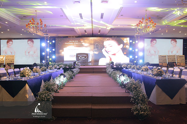 Tôn vinh doanh nhân tiêu biểu Nelly.P 01