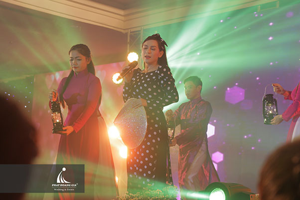 Tôn vinh doanh nhân tiêu biểu Nelly.P 11