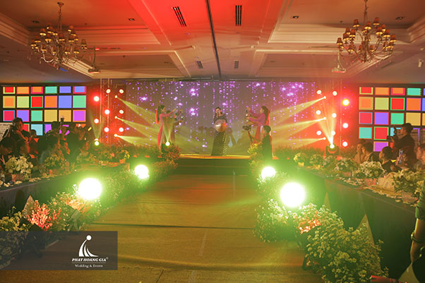 Tôn vinh doanh nhân tiêu biểu Nelly.P 12