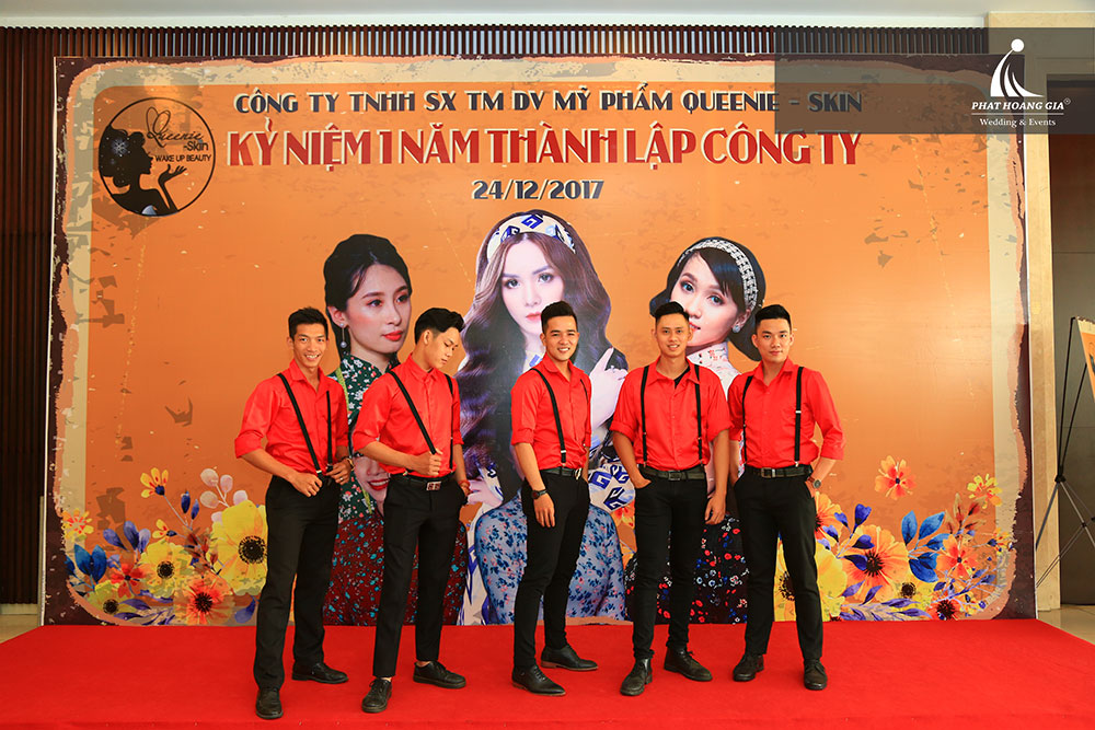 Kỷ niệm 1 năm thành lập công ty Mỹ phẩm Queenie – Skin 16