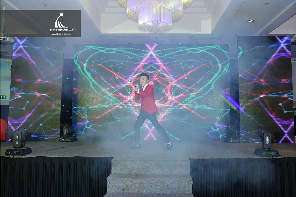 Kỷ niệm 1 năm thành lập công ty Mỹ phẩm Queenie – Skin 15