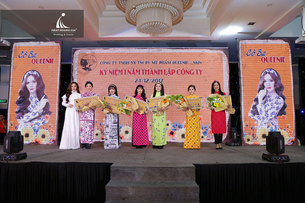 Kỷ niệm 1 năm thành lập công ty Mỹ phẩm Queenie – Skin 16