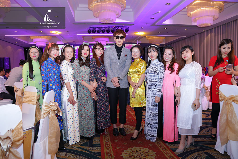 Kỷ niệm 1 năm thành lập công ty Mỹ phẩm Queenie – Skin 22