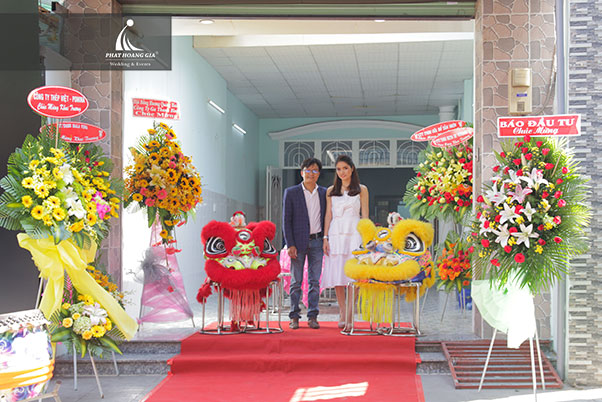 khai trương Công ty TNHH thép Việt Nhung 2