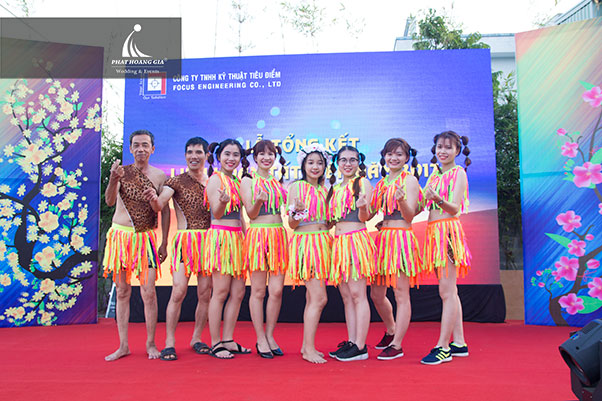 tất niên công ty kỹ thuật tiêu điểm 6