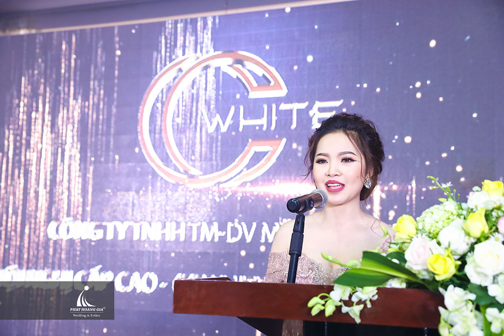 tri ân mỹ phẩm cc. white 16