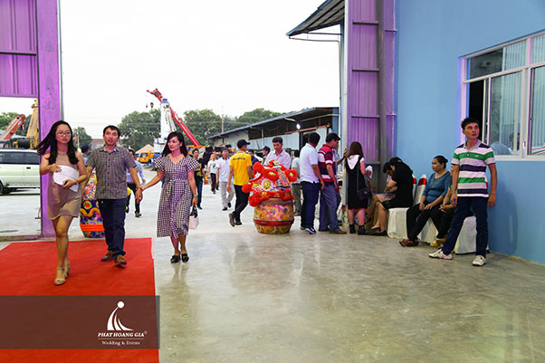 tất niên công ty chig feng 3