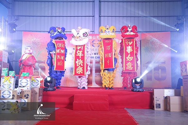 tất niên công ty chig feng 9