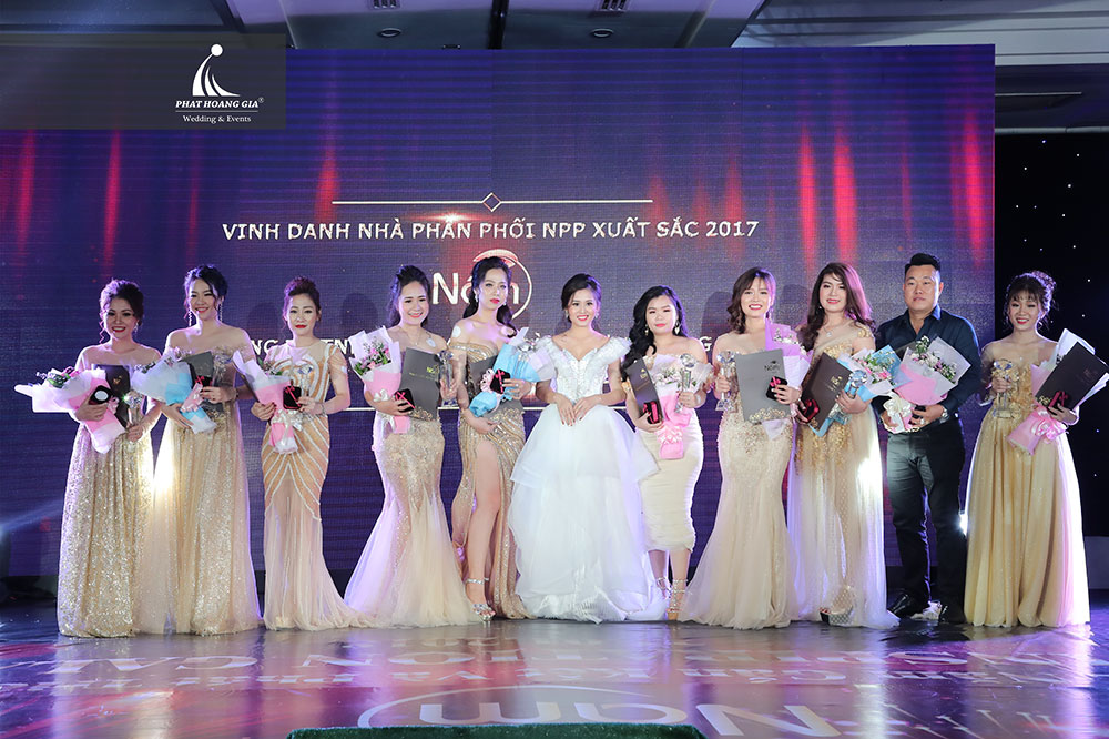 tri ân mỹ phẩm hoài thương organic 30