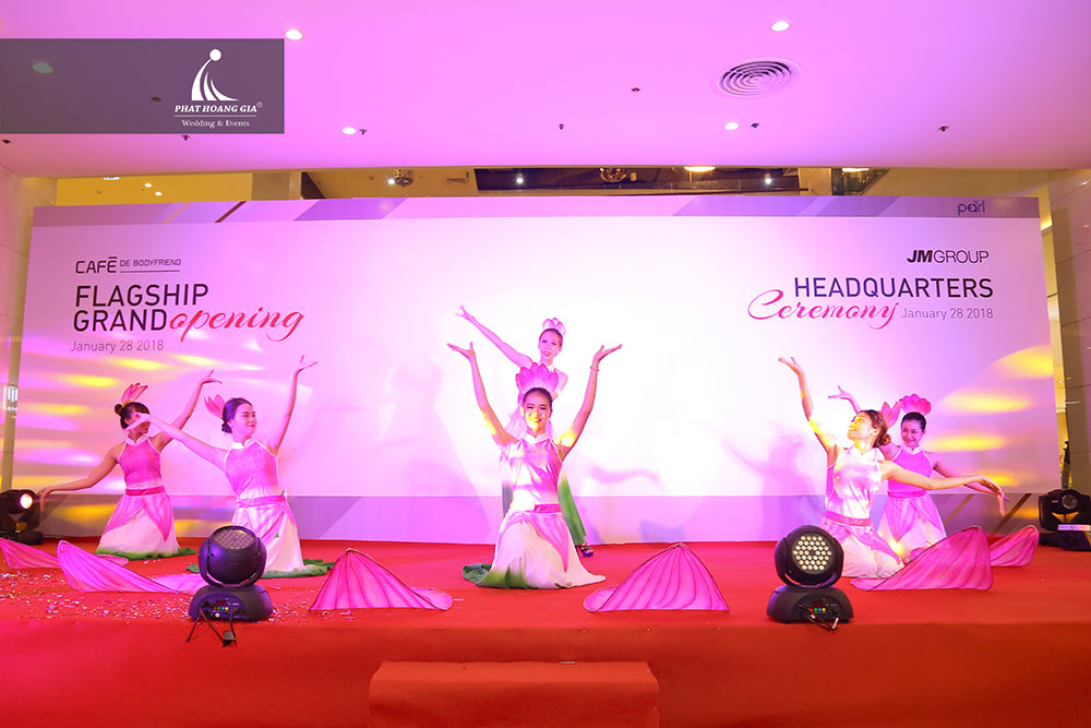 khai trương quán coffee 30