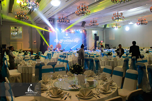 tất niên công ty thăng long real 2