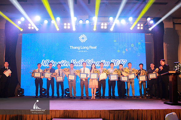 tất niên công ty thăng long real 8