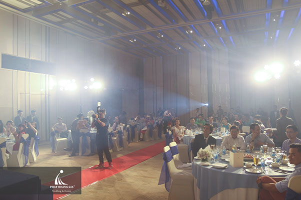 tất niên bitexco 16